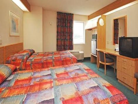 Rodeway Inn Willington North Экстерьер фото
